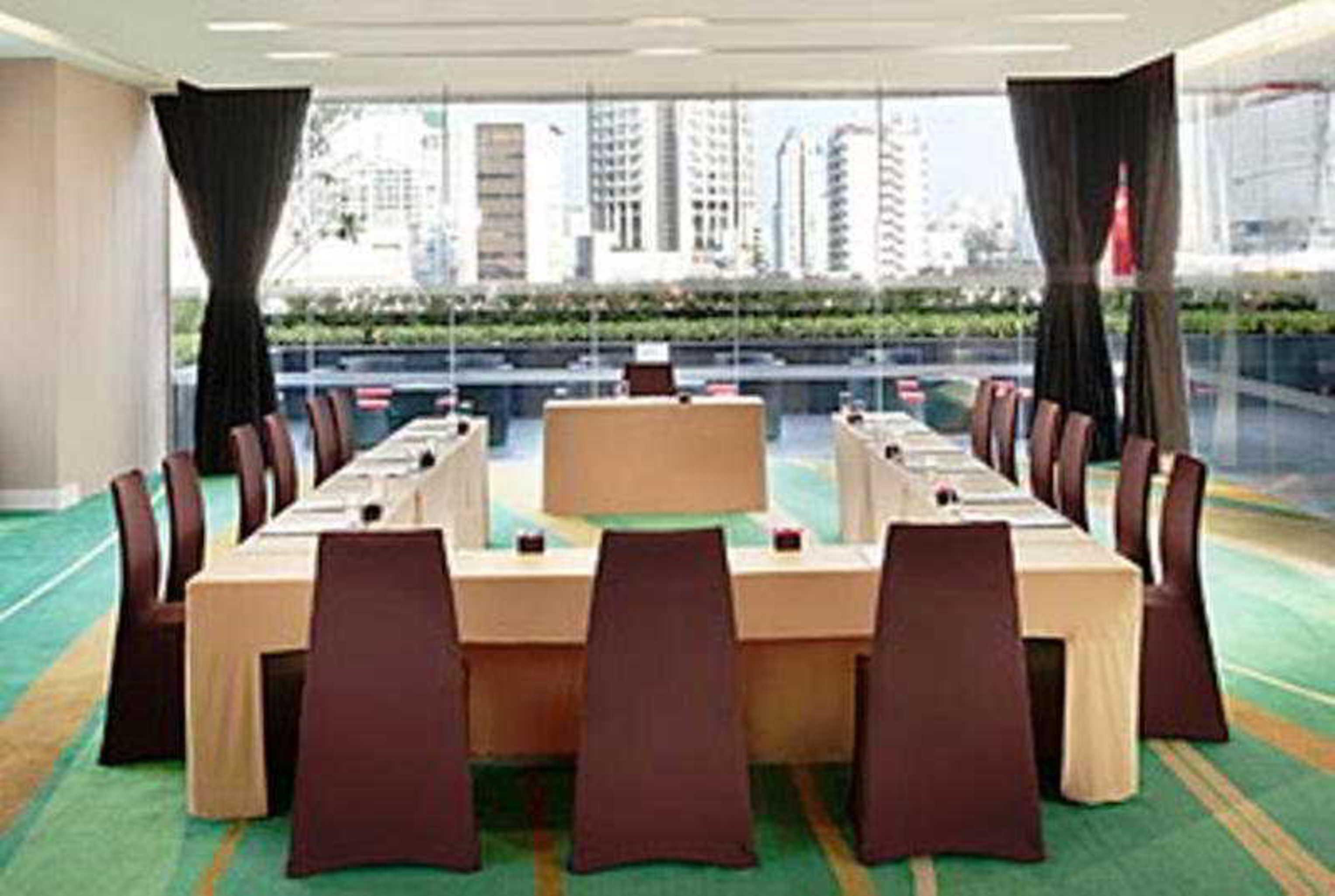 Four Points By Sheraton Bangkok, Sukhumvit 15 Exterior foto